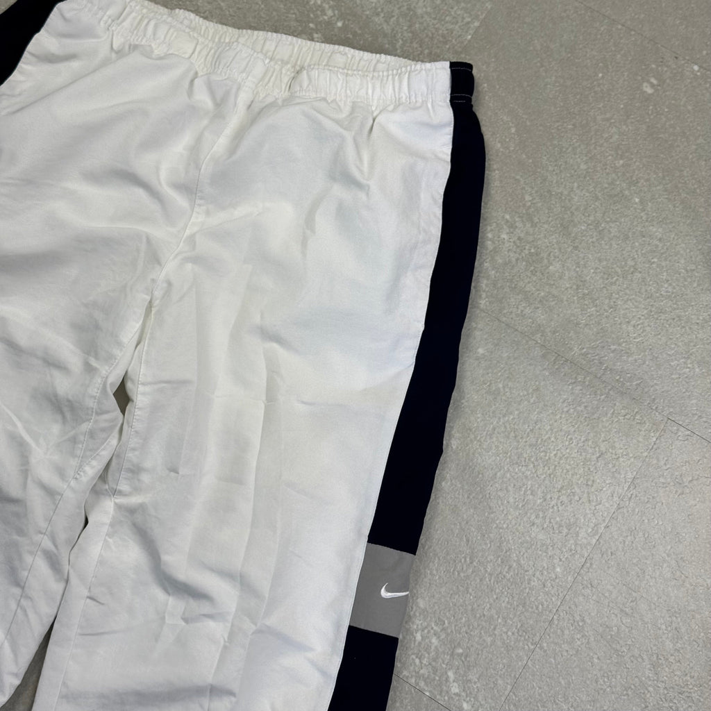 Vintage Nike Trackpants (XL)